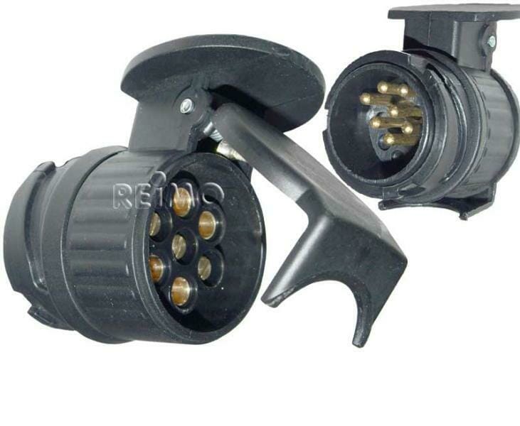 Tengi 13-7 pinna með loki frá Moog