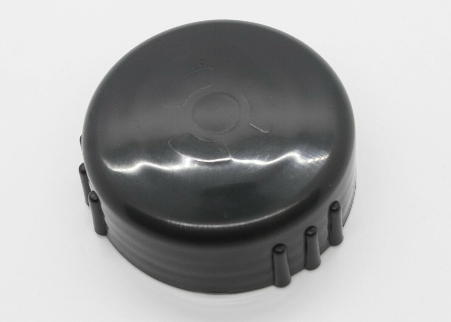 Locking cap, discharge pipe. - Image 2