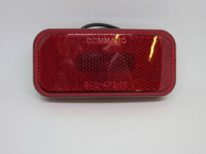 Ljós aftan fellihýsi rautt.