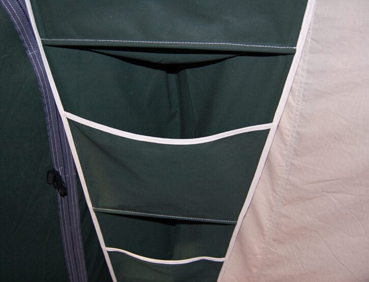 Hengi, hilluvasar inn í vagn Combi Camp - Image 3